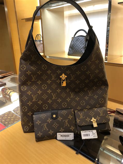 louis vuitton bags paris